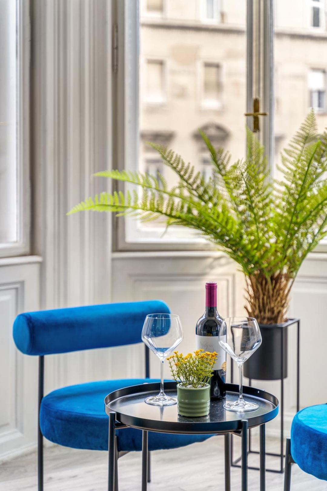 Apartament Downtown Delight - Erzsebet Blvd - 13 Ppl Budapeszt Zewnętrze zdjęcie