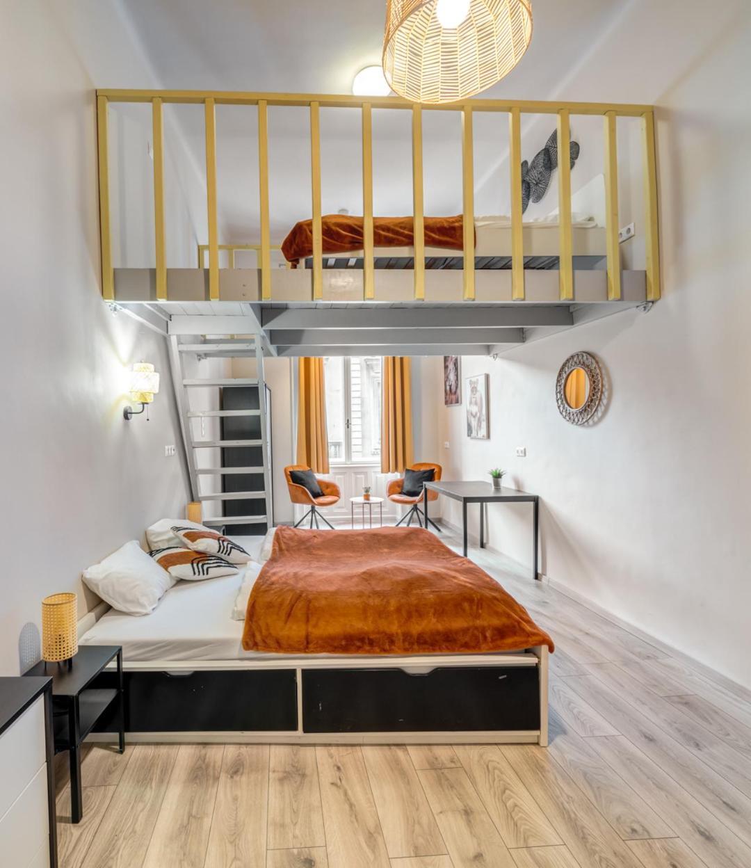 Apartament Downtown Delight - Erzsebet Blvd - 13 Ppl Budapeszt Zewnętrze zdjęcie