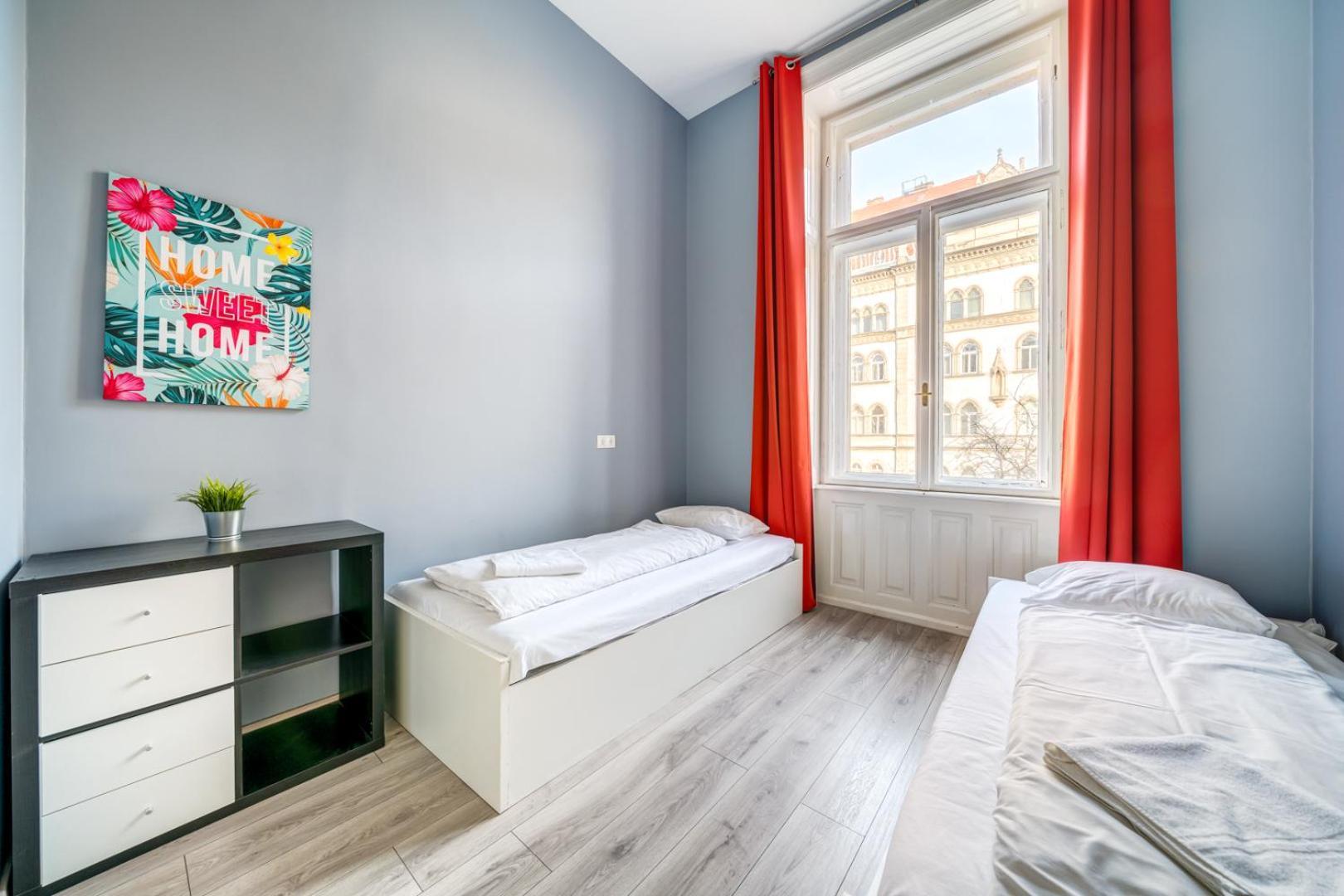 Apartament Downtown Delight - Erzsebet Blvd - 13 Ppl Budapeszt Zewnętrze zdjęcie